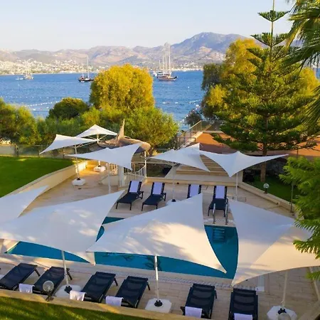 Farrys Boutique & Club - * Yalıkavak