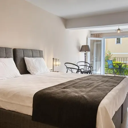 Farrys Boutique & Club - * Yalıkavak