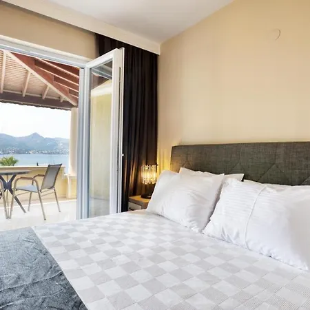 Farrys Boutique & Club -