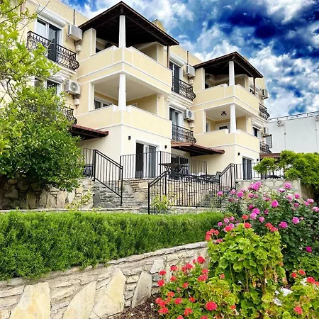 Hotel Farrys Boutique & Club - *