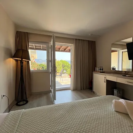 Farrys Boutique & Club - Yalıkavak