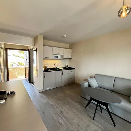 Hotel Farrys Boutique & Club -