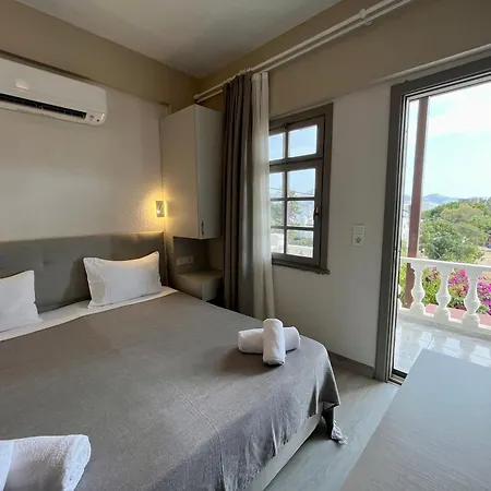 Farrys Boutique & Club -