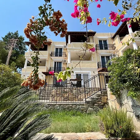 Hotel Farrys Boutique & Club - *