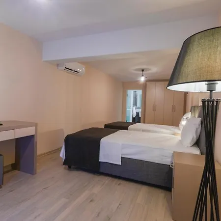 Farrys Boutique & Club - * Yalıkavak