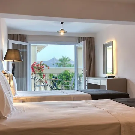 Farrys Boutique & Club - Hotell *