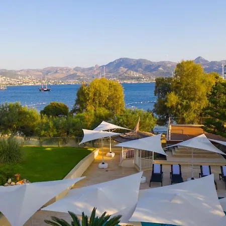 Farrys Boutique & Club - Yalıkavak