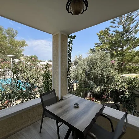 Farrys Boutique & Club - * Yalikavak