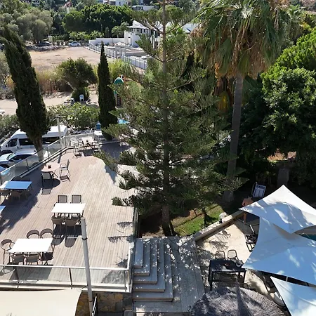 Otel Farrys Boutique & Club - *