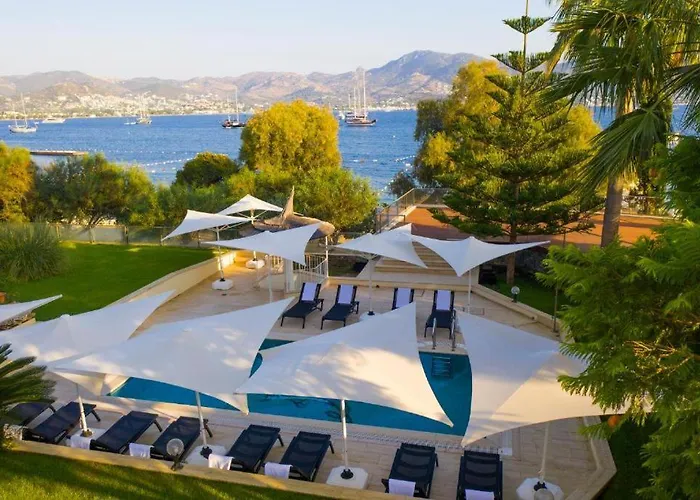 Farrys Boutique & Club - * Yalıkavak