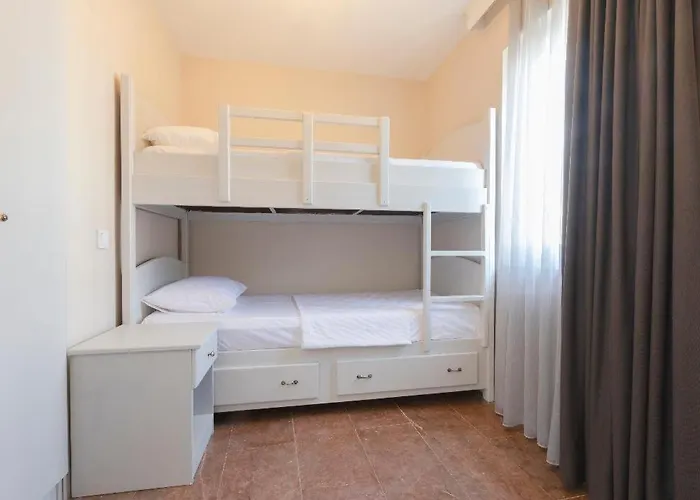 Hotel Farrys Boutique & Club -