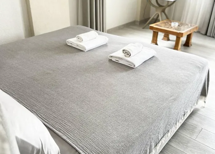 Farrys Boutique & Club - Hotel