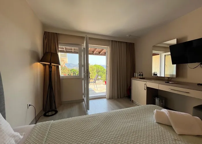 Farrys Boutique & Club - Yalıkavak