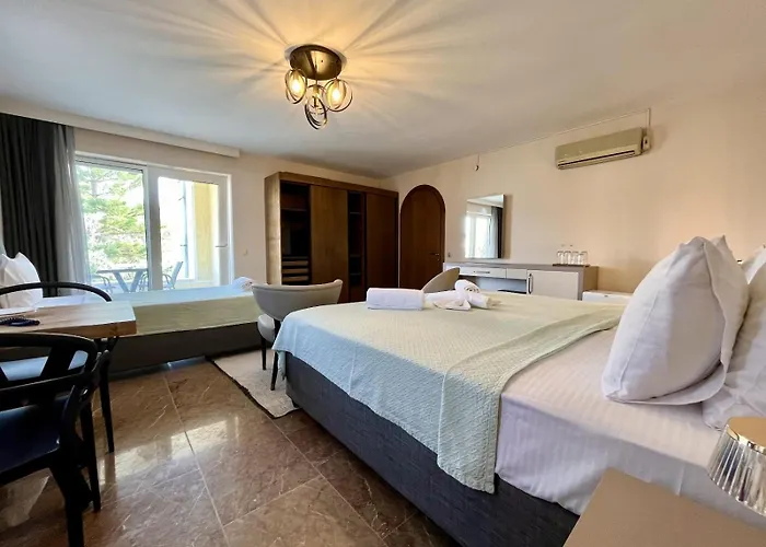 Hotel Farrys Boutique & Club -