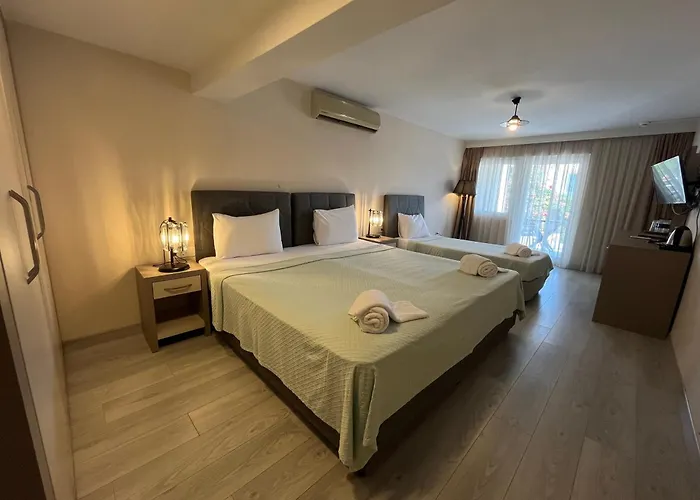 Hotel Farrys Boutique & Club -