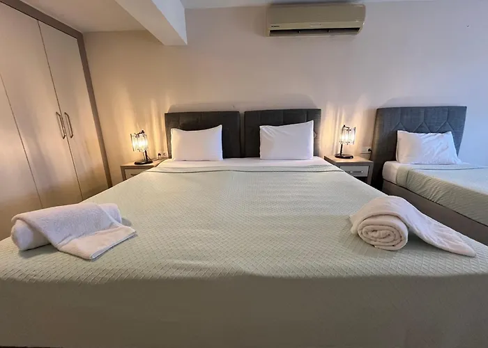 Farrys Boutique & Club - Hotel *