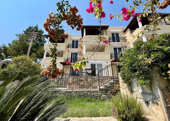 Hotel Farrys Boutique & Club - *