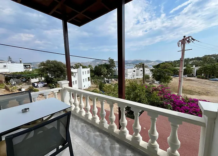 Hotel Farrys Boutique & Club - *